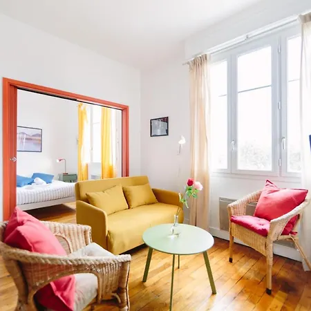 Le Confluent : T1bis Chateau / Gare / Lieu Unique *